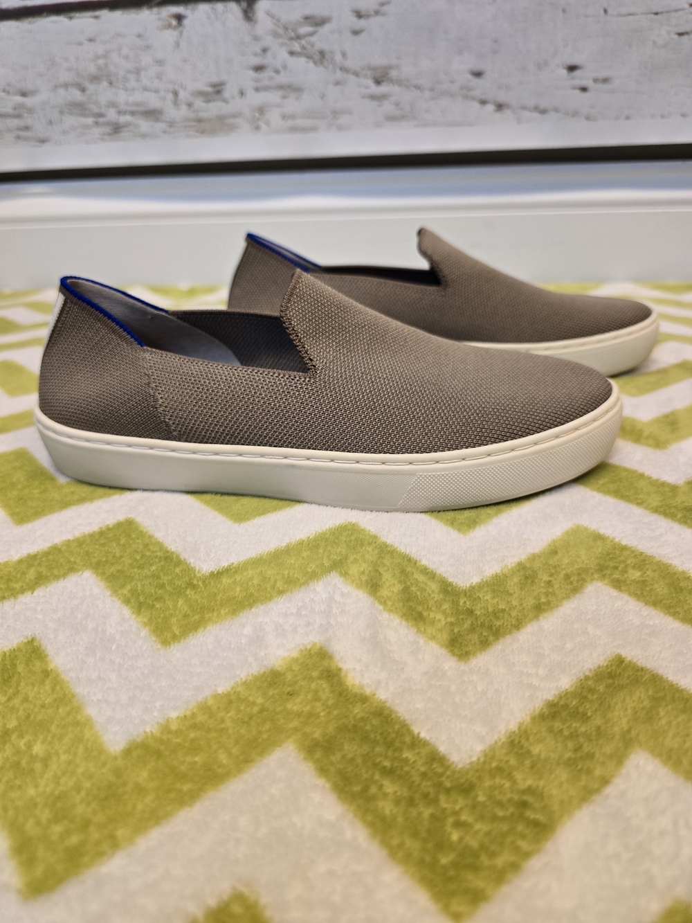 Rothy's Women's Slip-On Flats in Taupe with White Sole Size 7.5
